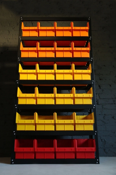 Стеллаж складской с пластиковыми ящиками 700