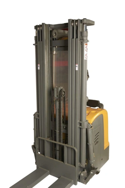 Штабелер самоходный 2,0 т 4,5 м XILIN CDDK20 24/300 В/Ач ЭУР, выдв. опоры (с платформой)